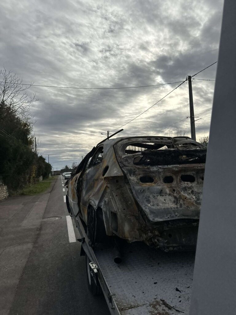 Transport et enlèvement d'épave par Epaviste Chalon 71 gratuit rapide et efficace